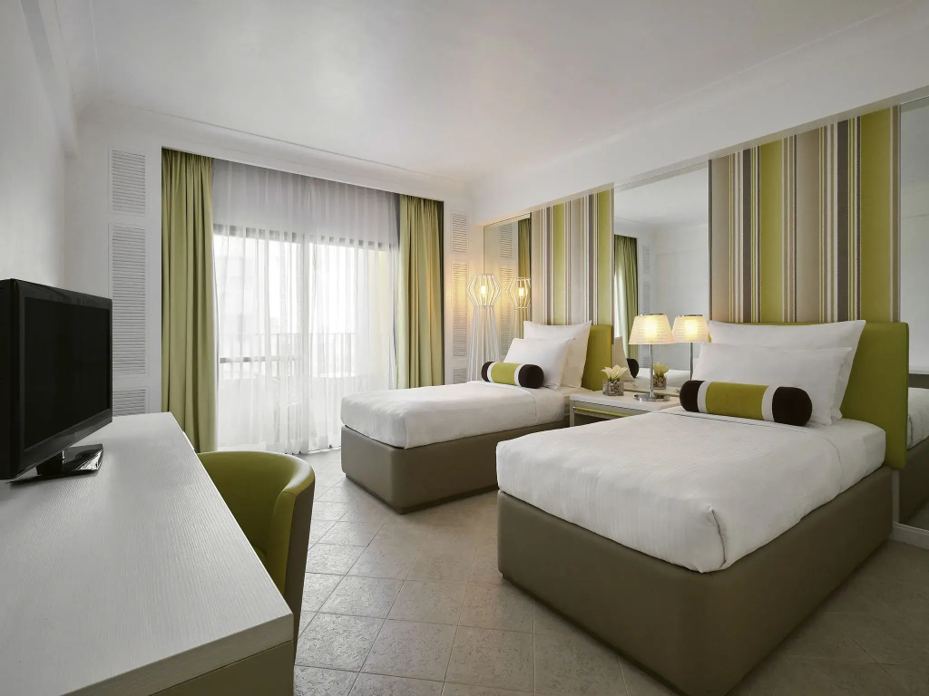 Movenpick Hotel Mactan Island Cebu - Tap to explore photos