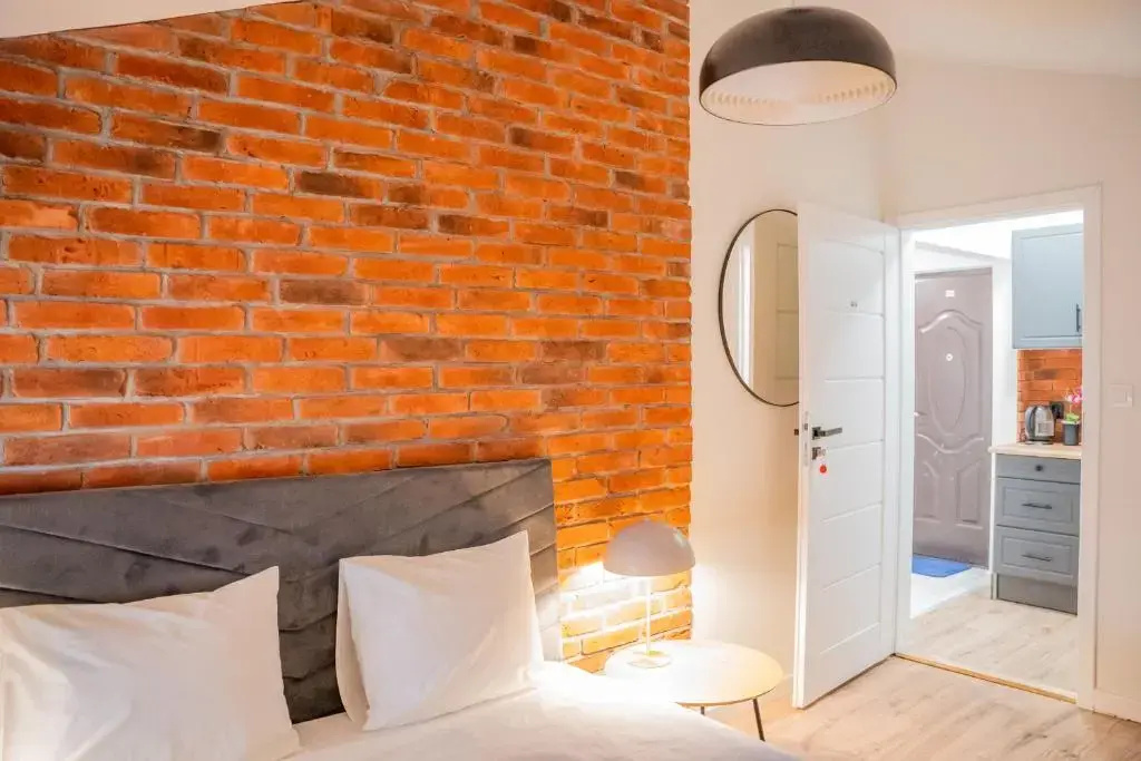 Deluxe Double room (full double bed)