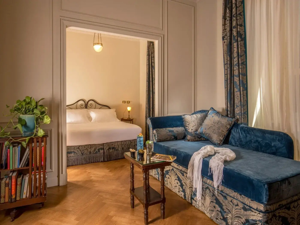 Double Junior Suite (full double bed)