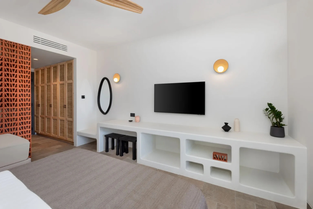 Superior Triple room