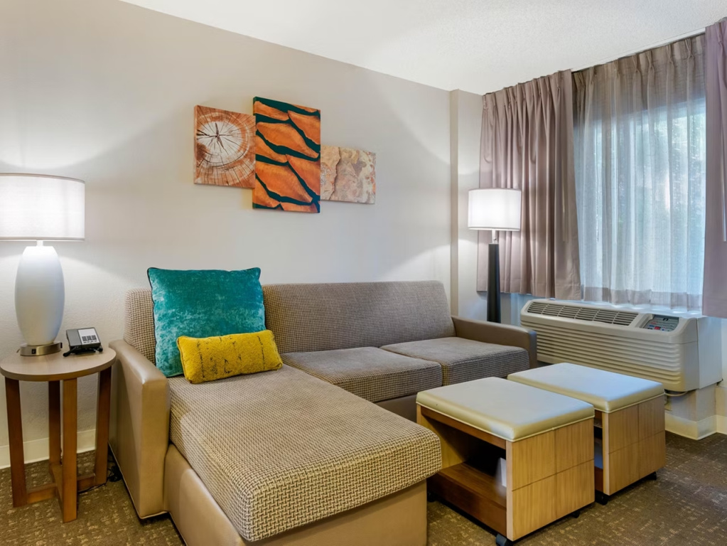 Staybridge Suites Orlando Royale Parc Suites by IHG - Chambres