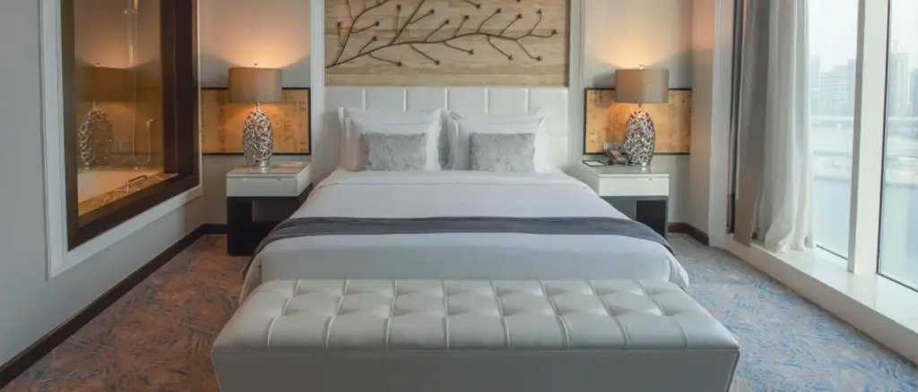 Executive Double Suite full double bed