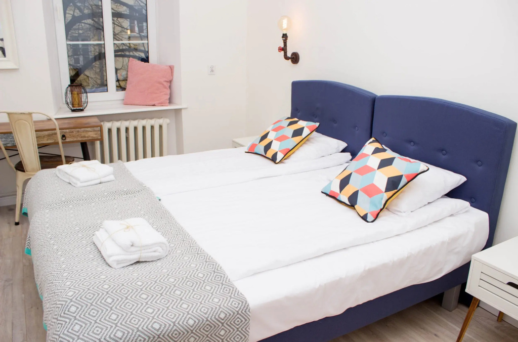 Double room (full double bed)