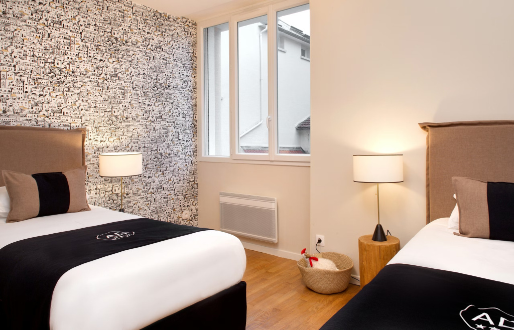 Quadruple Saint Véran Apartment