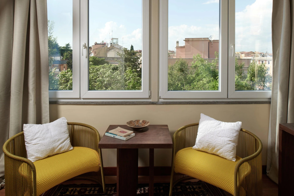 Nest at the top Double room (full double bed)