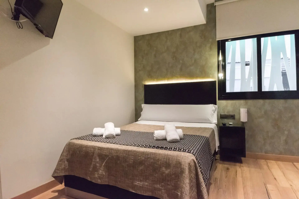 Essential Double room (full double bed)