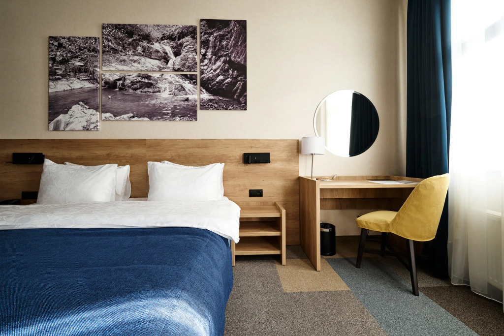 Двухместные апартаменты-студио Корпус Центр №1 двуспальная кровать в Вальсет Премиум