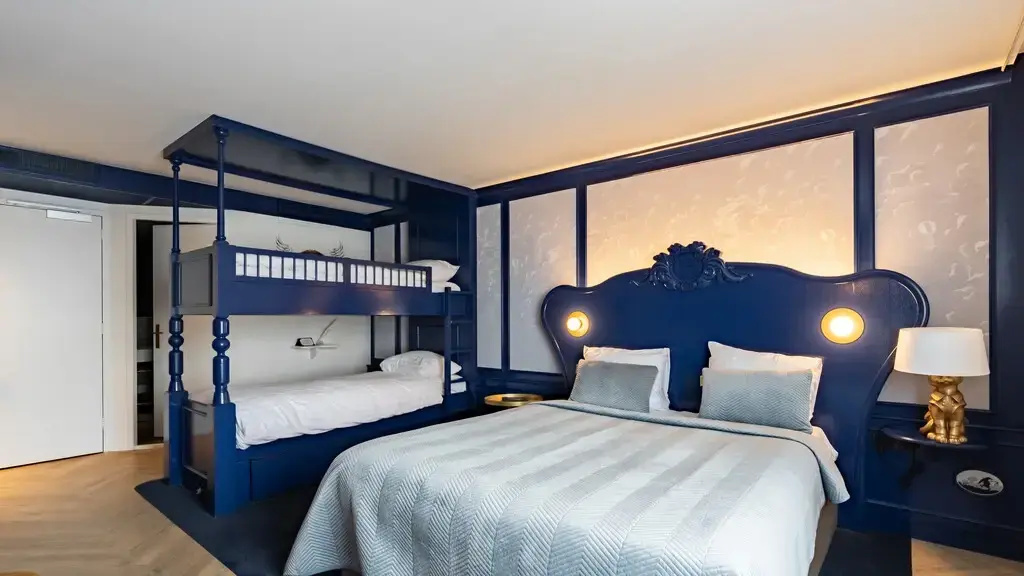 Premium Quintuple room