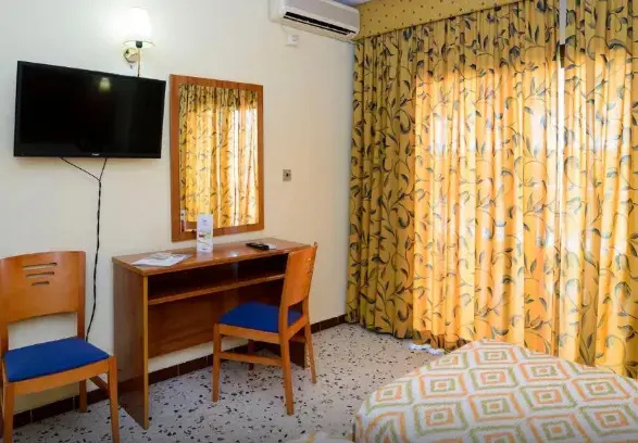 Triple room