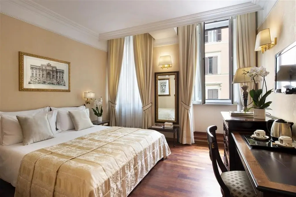 Double room with balcony (full double bed)