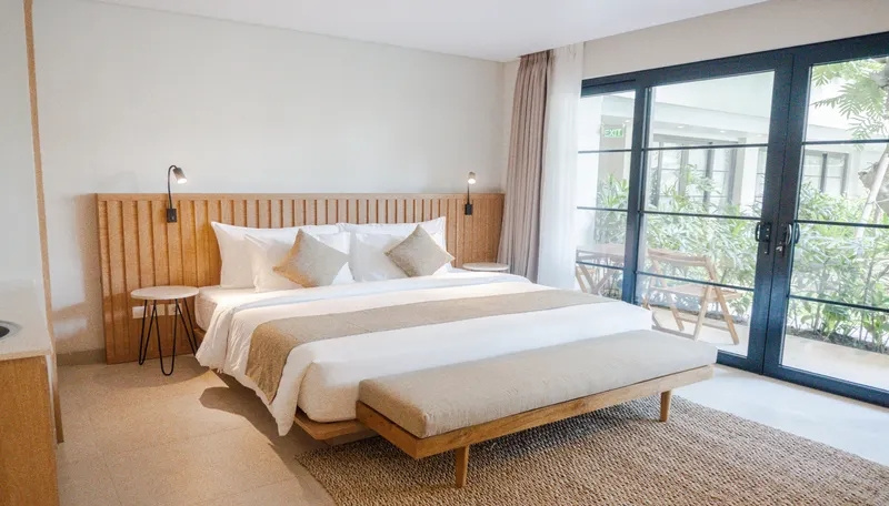 Deluxe Pool Access Teak Double room (full double bed)
