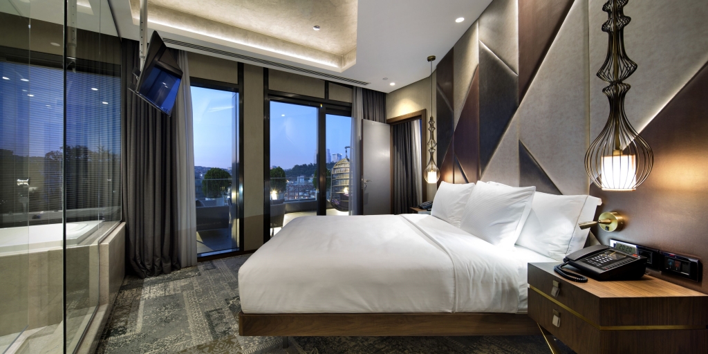 Двухместный люкс Terrace c 1 комнатой двуспальная кровать в DoubleTree by Hilton Hotel Istanbul - Piyalepasa