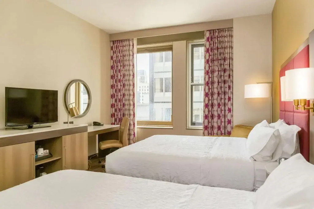 Hampton Inn Majestic Chicago Theatre District - Chambres