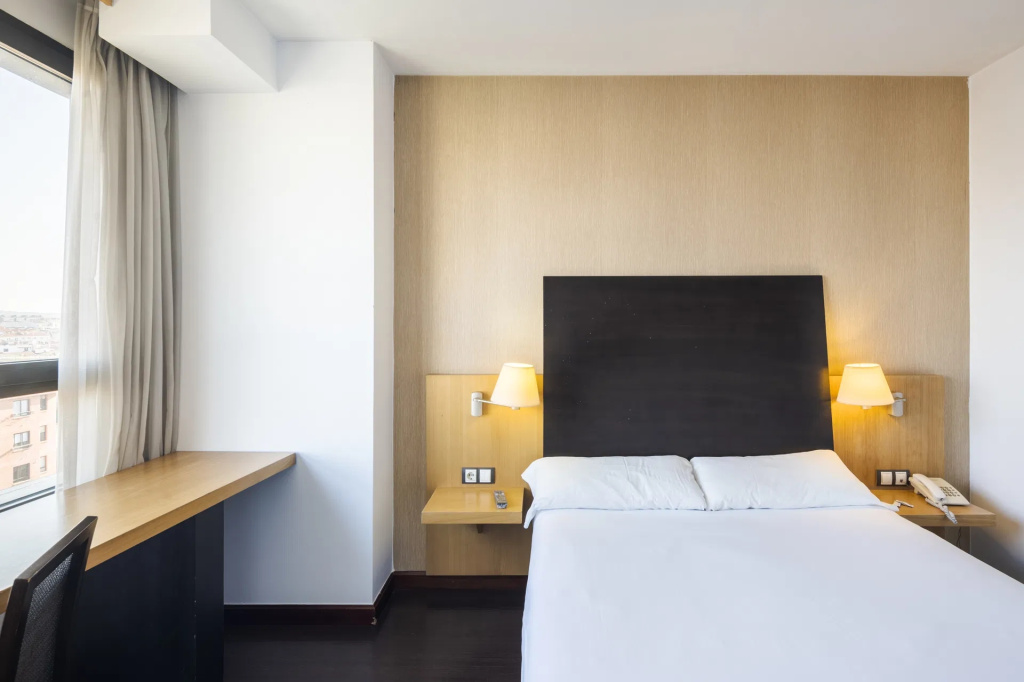 Standard Cathedral view Double room (full double bed)