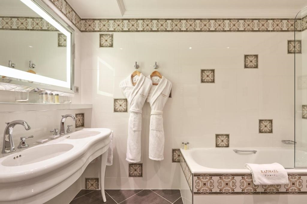 Hotel Raphael 64