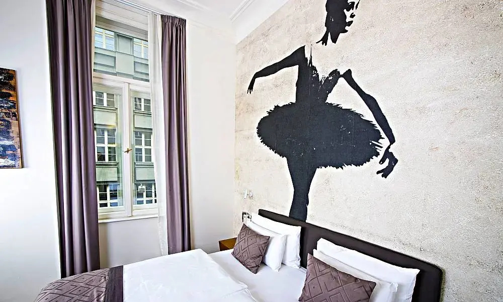 Golden Crown Hotel - Chambres