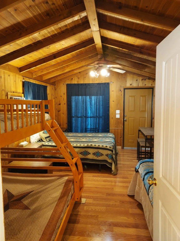 Casey's Cabin