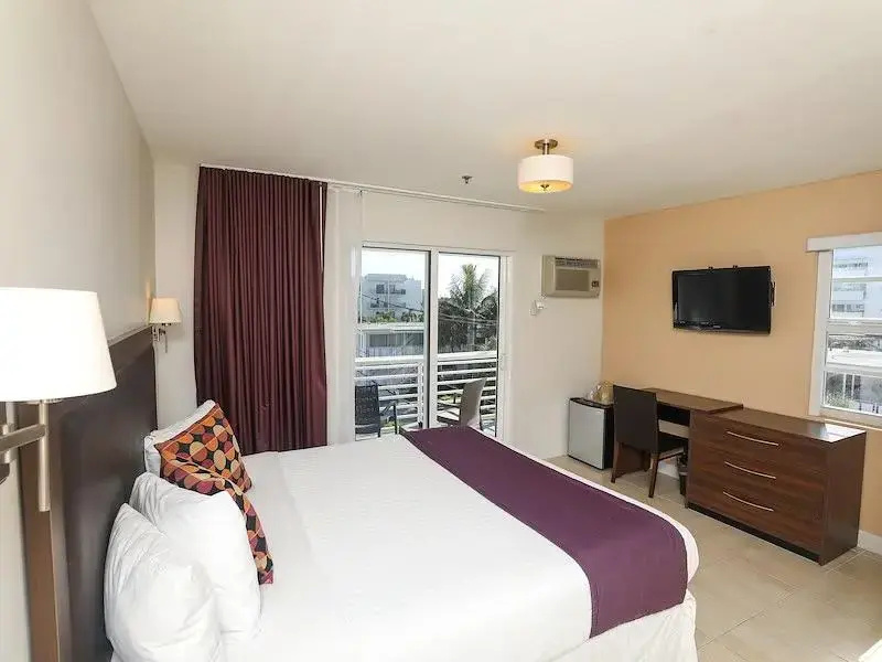 Standard Mobility Accesible Double room (full double bed)