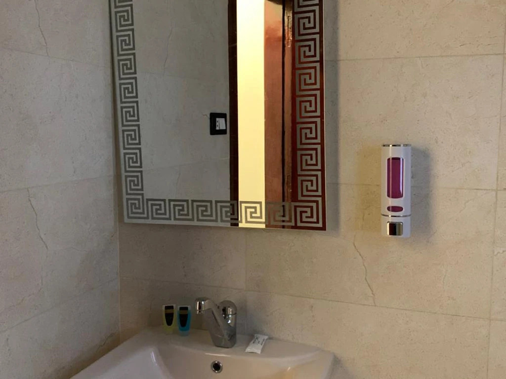 Трёхместный номер Deluxe в Montana Hotel