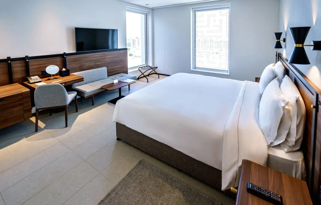 1 Bedroom Mega Double Suite (full double bed)