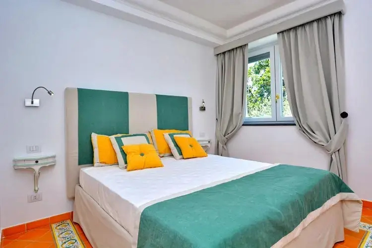 Sunset Double Suite (full double bed)