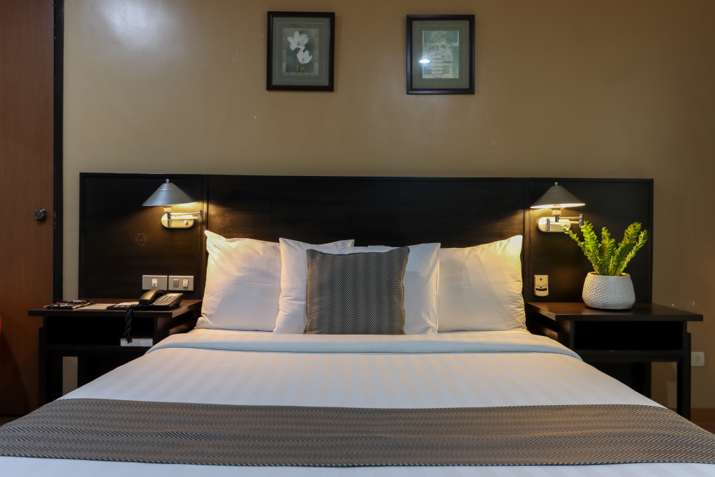 Double Suite (full double bed)