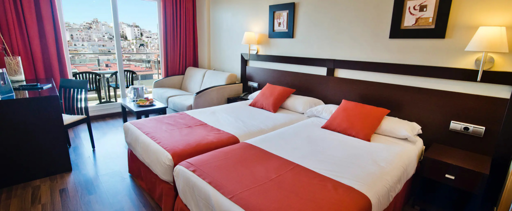 Standard Double room (twin beds)