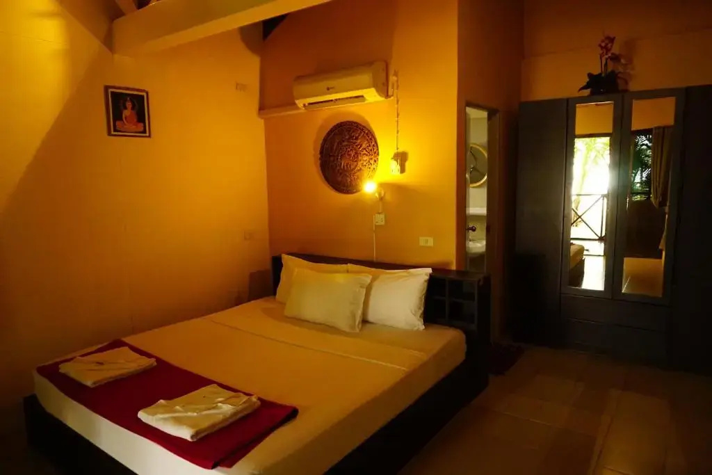 Double Bungalow beachfront (full double bed)