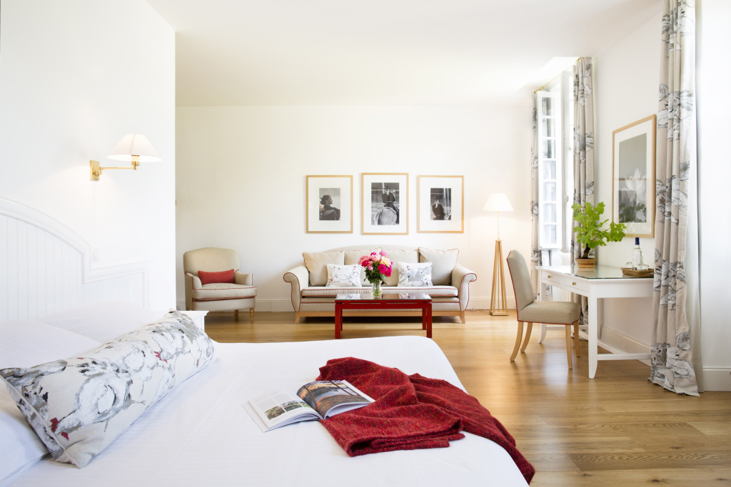 Double Suite (full double bed)