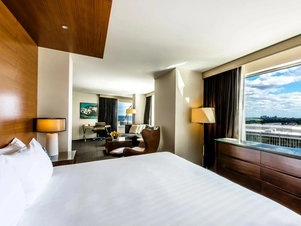 Deluxe Double room with view (full double bed)