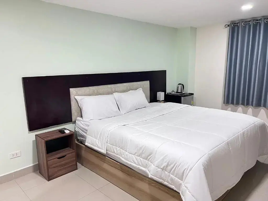Superior Double room (full double bed)