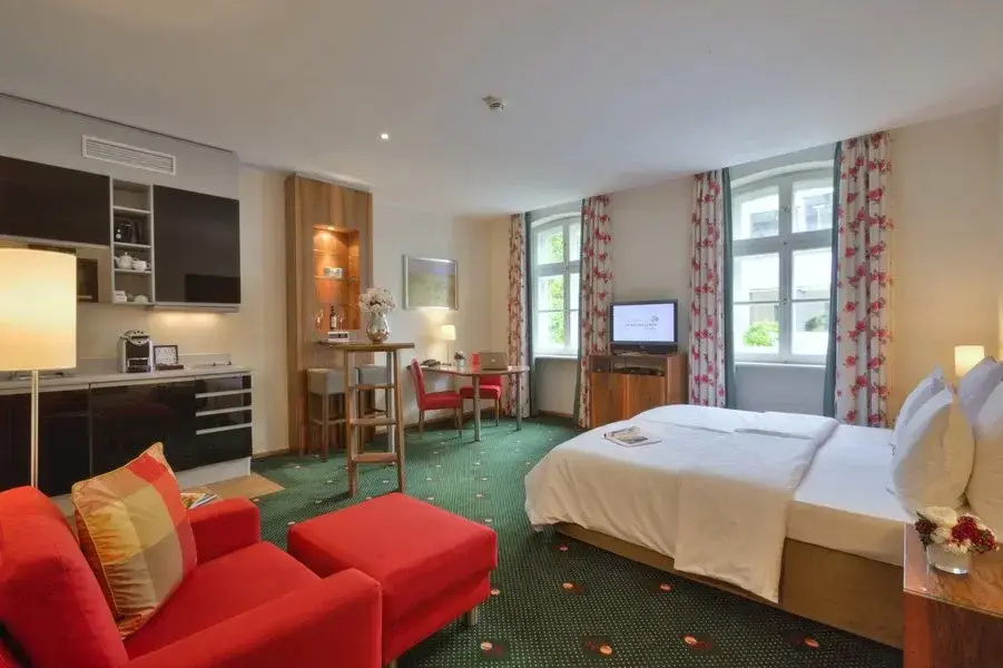 Double Studio (full double bed)