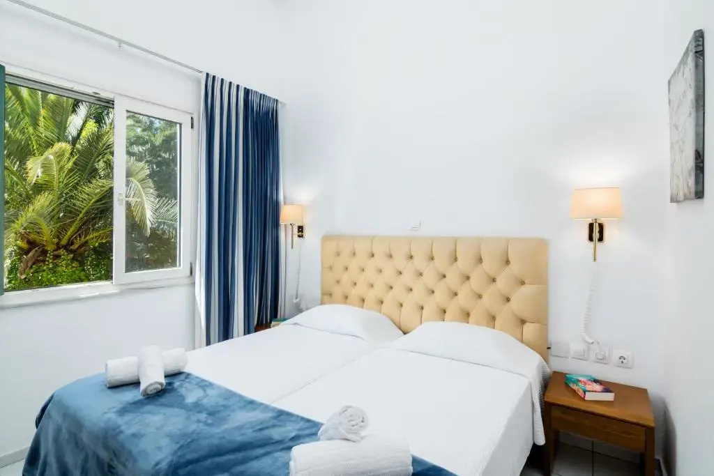1 Bedroom Plus Mezzanine Apartment
