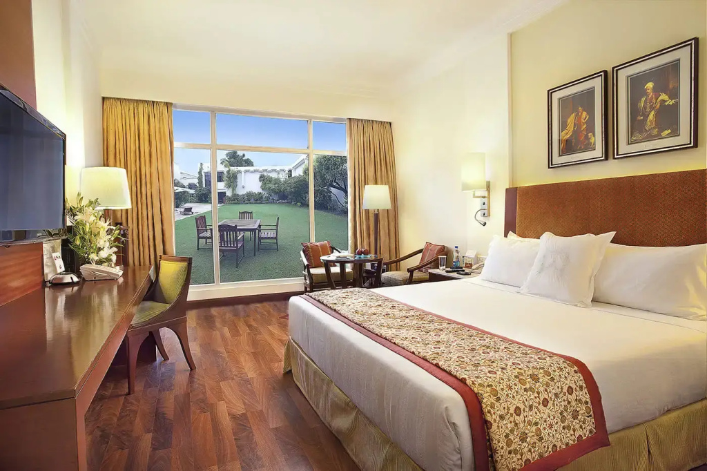 Executive Exclusive Club Double room (full double bed)