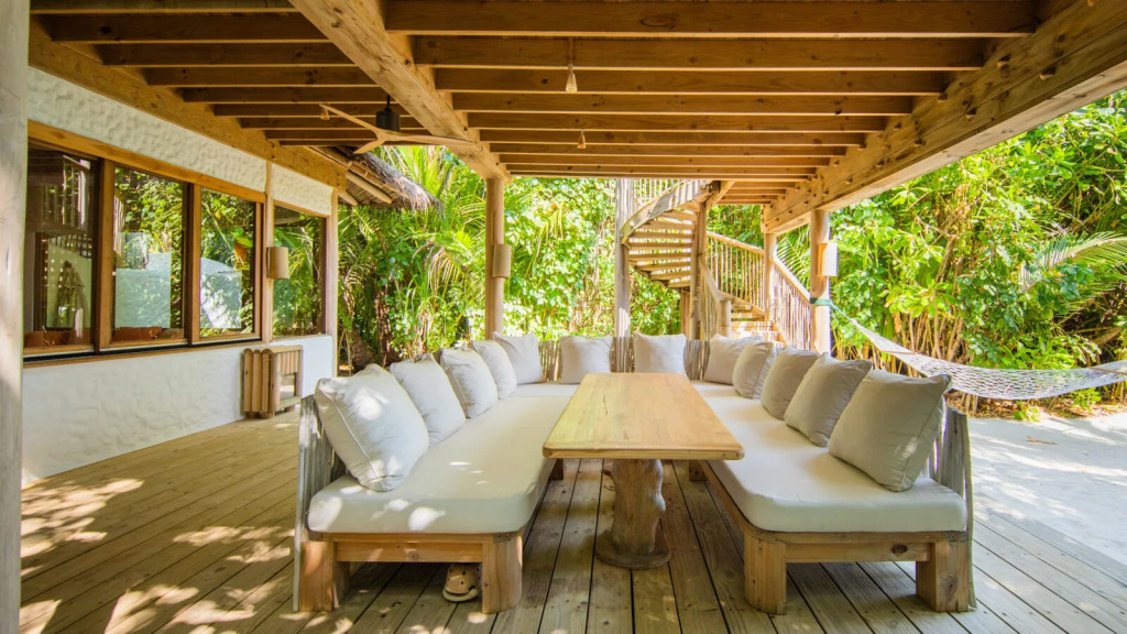 Люкс with Pool Crusoe с 2 комнатами в Soneva Fushi