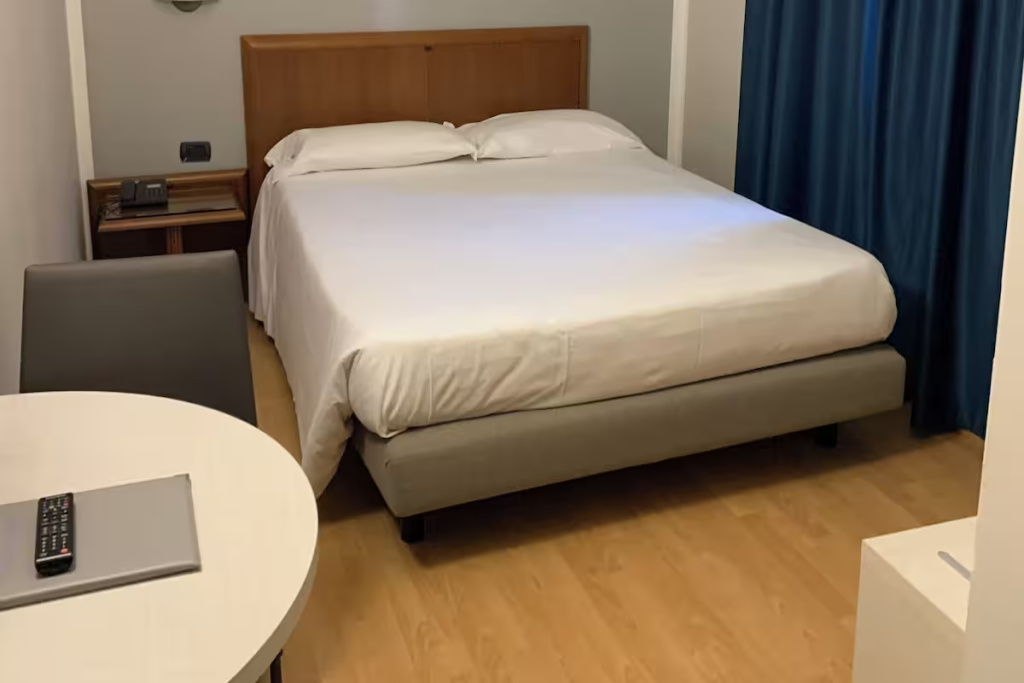 Standard French Bed room