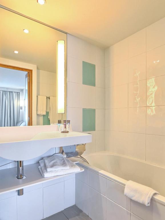 Hotel Novotel Reading Centre - 3