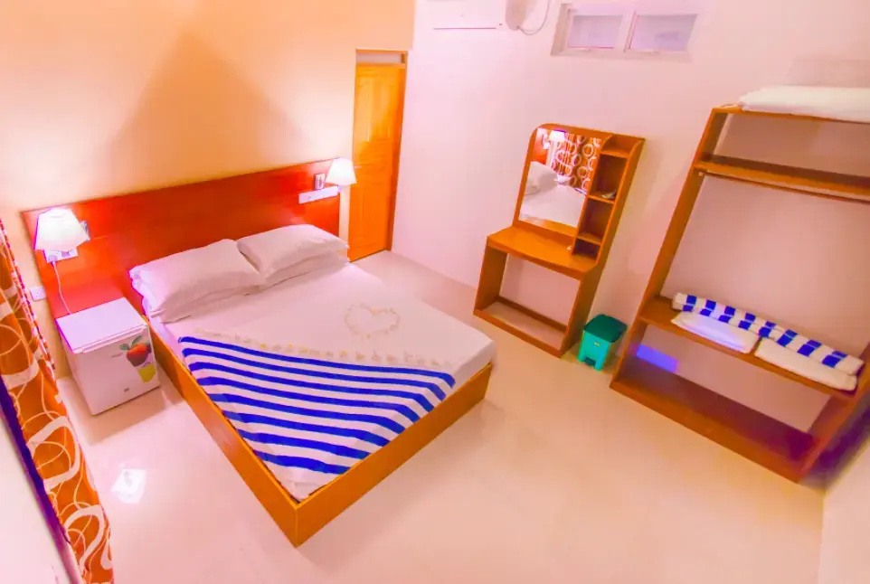 Deluxe Double room (full double bed)