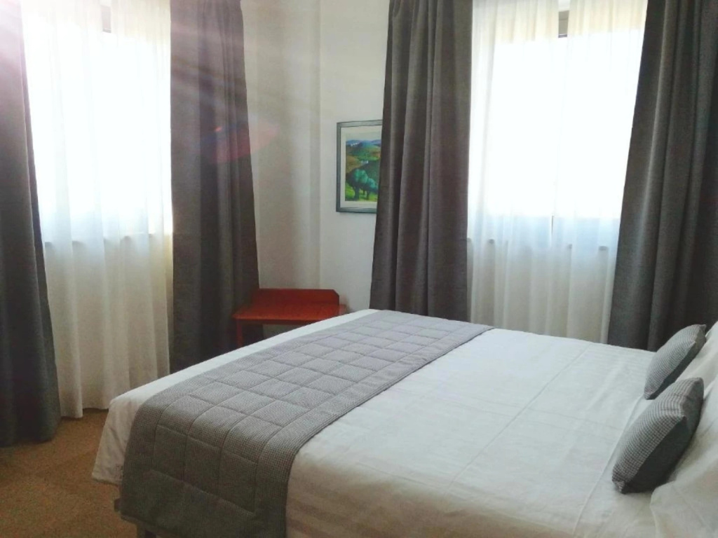 Double room (full double bed)