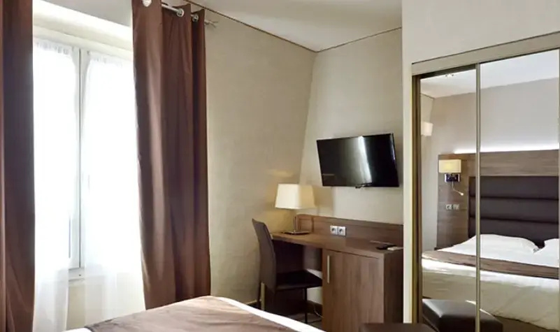 Triple room