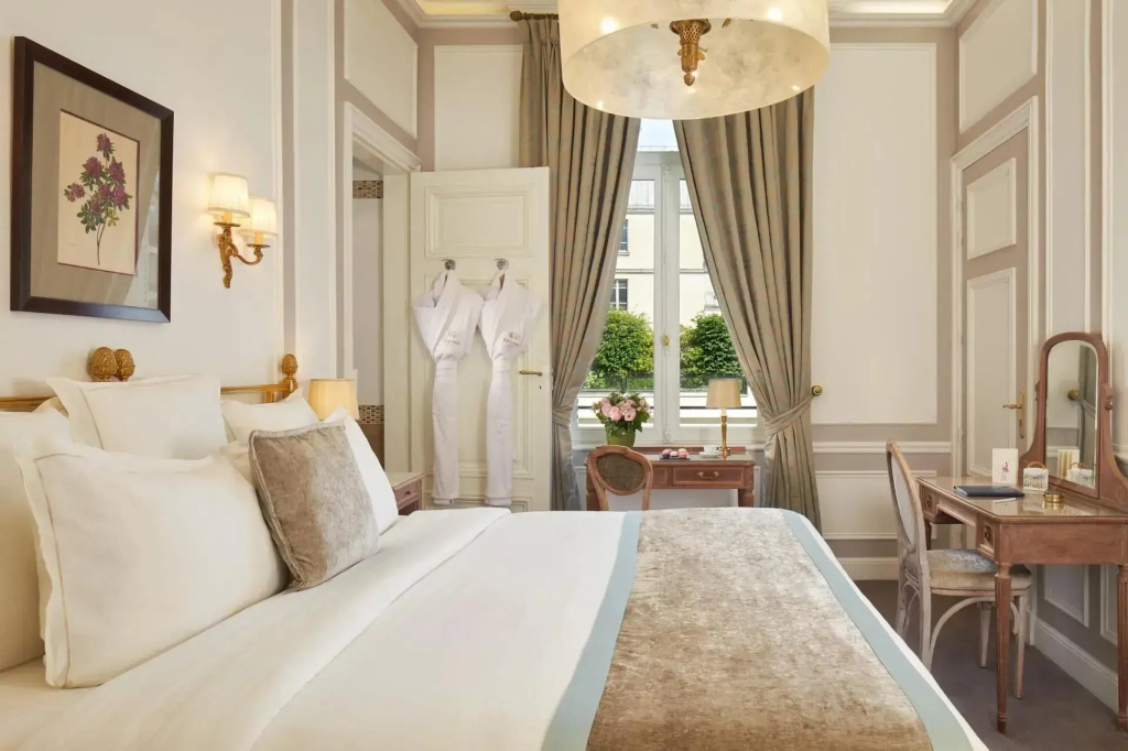 Hotel Regina Louvre 49