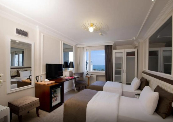 Standard Double room with sea view (twin beds)