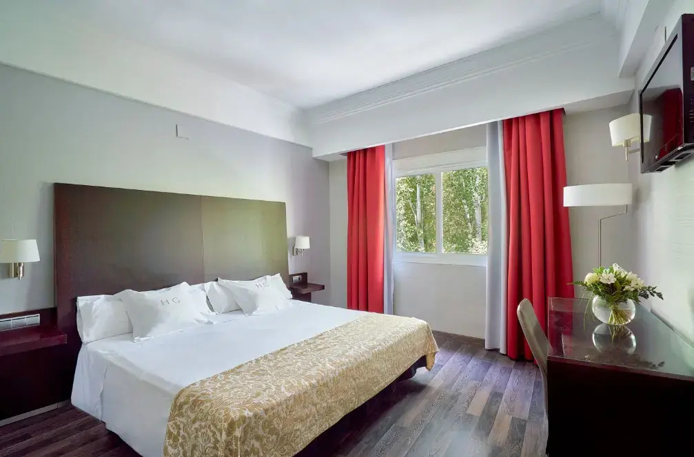 Double Junior Suite (full double bed)