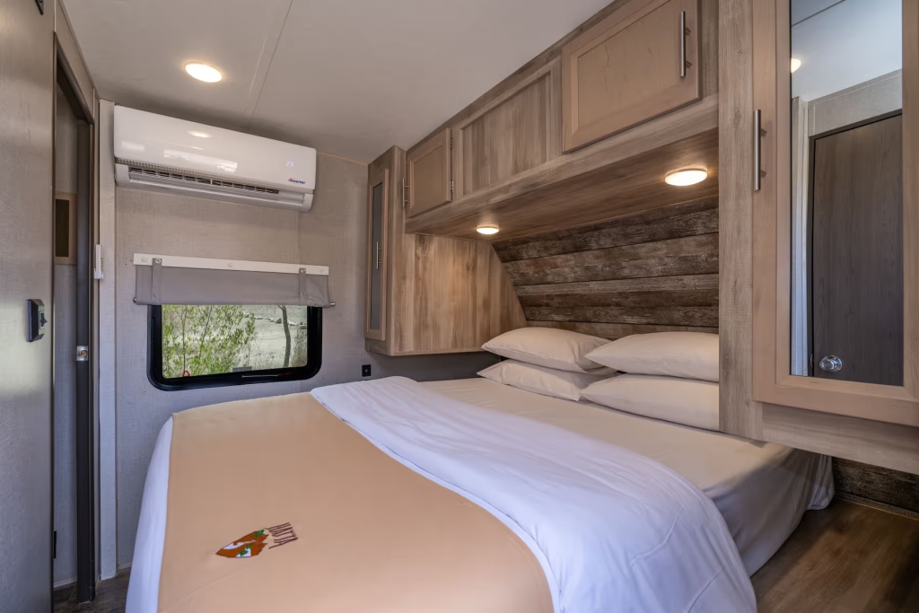 Standard Double Campers (full double bed)