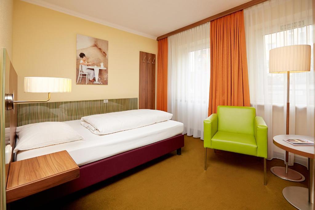 Hotel Lux by null