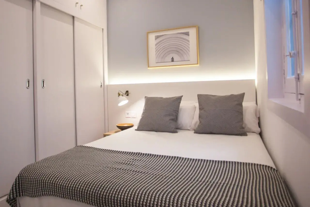 1 Bedroom Double Apartment (full double bed)