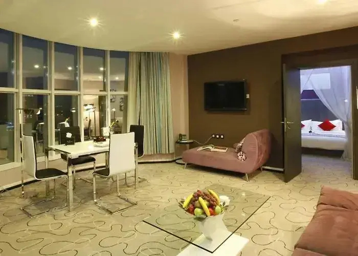 Panorama Double Suite Spa Bath (full double bed)