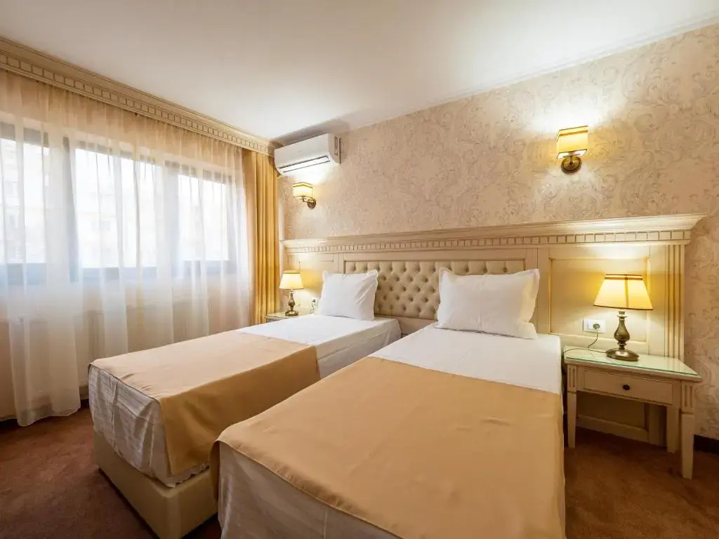 Standard Double room (twin beds)