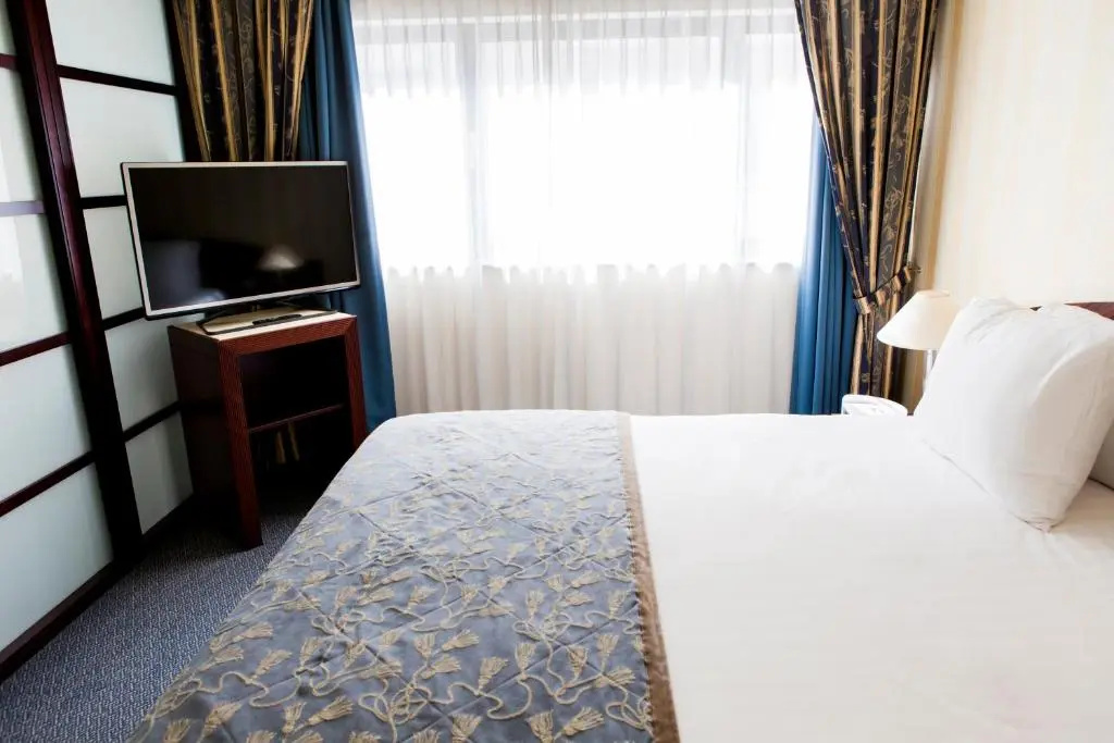 Double Junior Suite full double bed