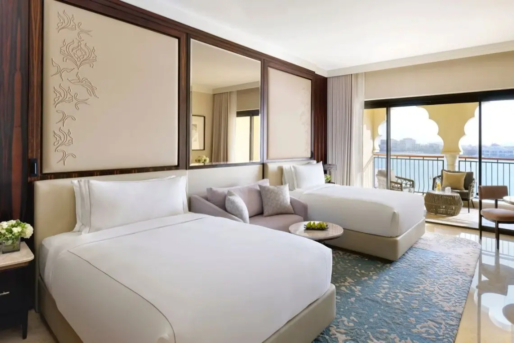 The Ritz-Carlton Abu Dhabi, Grand Canal Hotel - Chambres